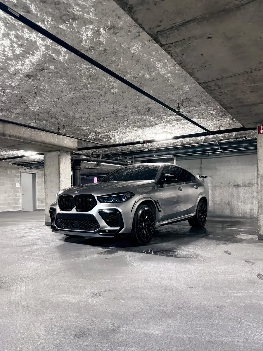 Valenci Supercars BMW X6 M Competition rental Chicago